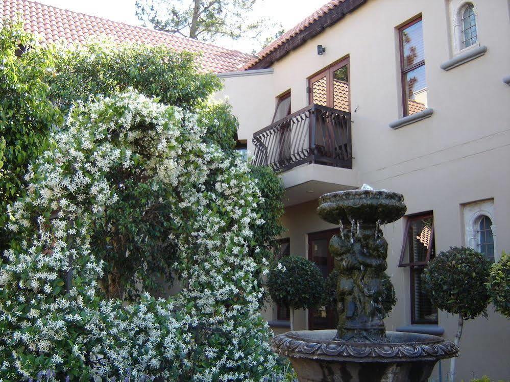 Bohemian Guesthouse - Претория Екстериор снимка