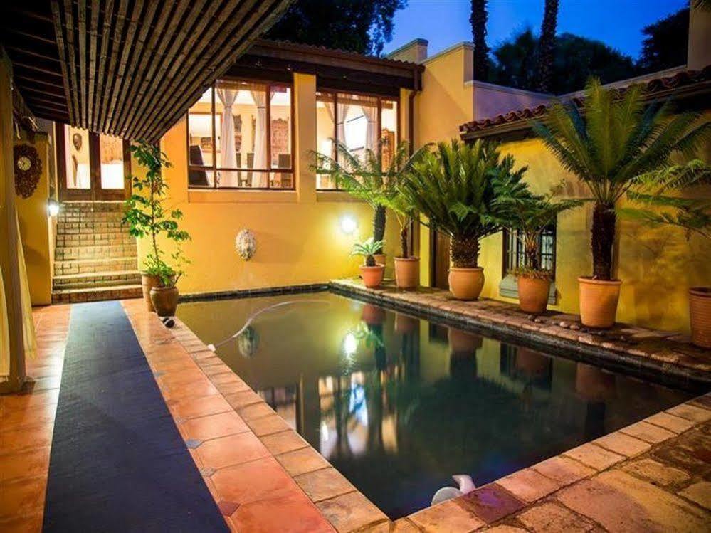 Bohemian House - Pretoria Hotel Екстериор снимка